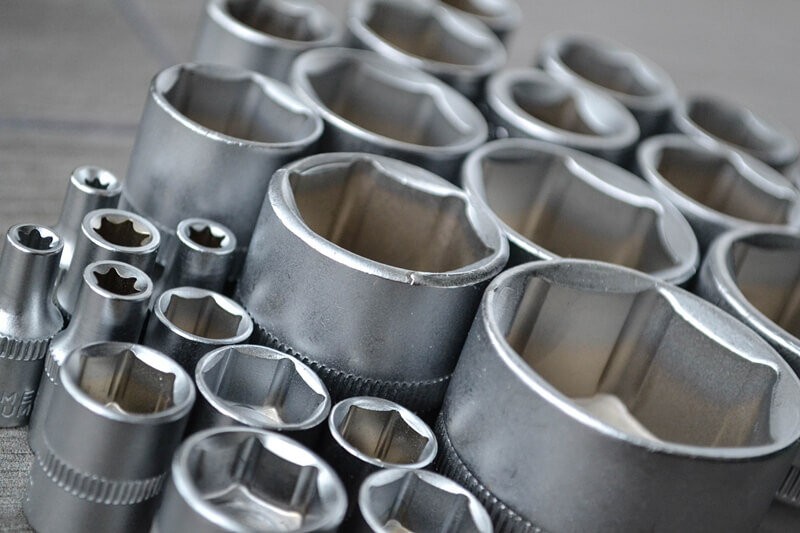 Socket Wrench and Fastening Tools